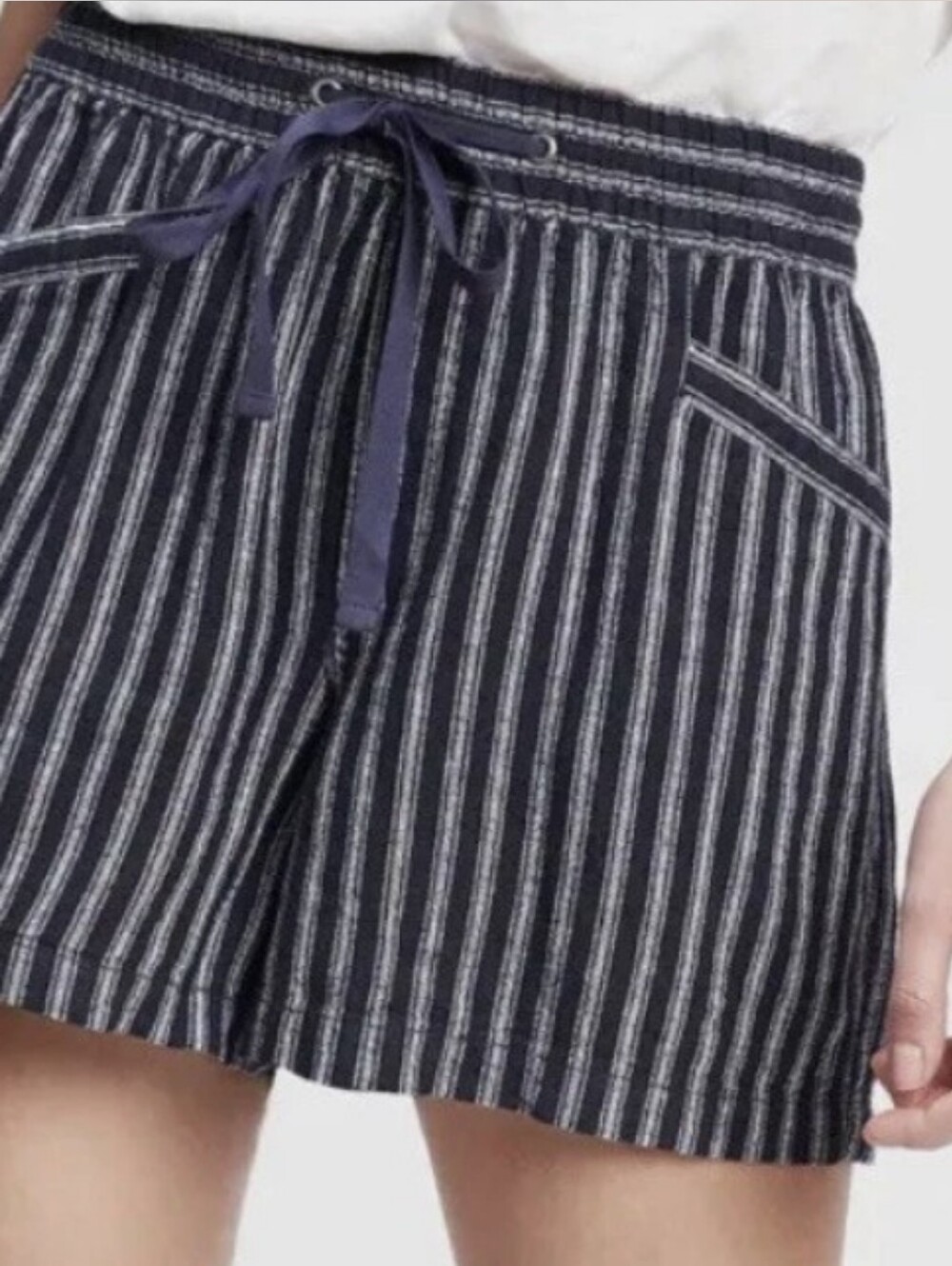Gap Navy Striped Drawstring Waist Shorts Size M